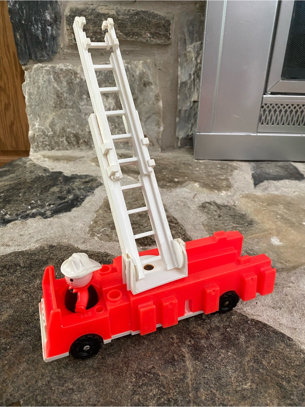 Vintage Fisher Price Little People Firetruck set